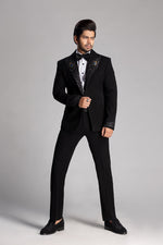 Load image into Gallery viewer, TUXEDO SET WITH PEACOCK FEATHER IN BLACK CUT BEADS WORK
