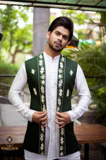 Load image into Gallery viewer, Green Embroiderd Jacket
