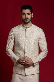 Highlighted Thread Collar Embroiderd Jacket