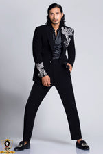Load image into Gallery viewer, Deer Embroiderd Tuxedo Set

